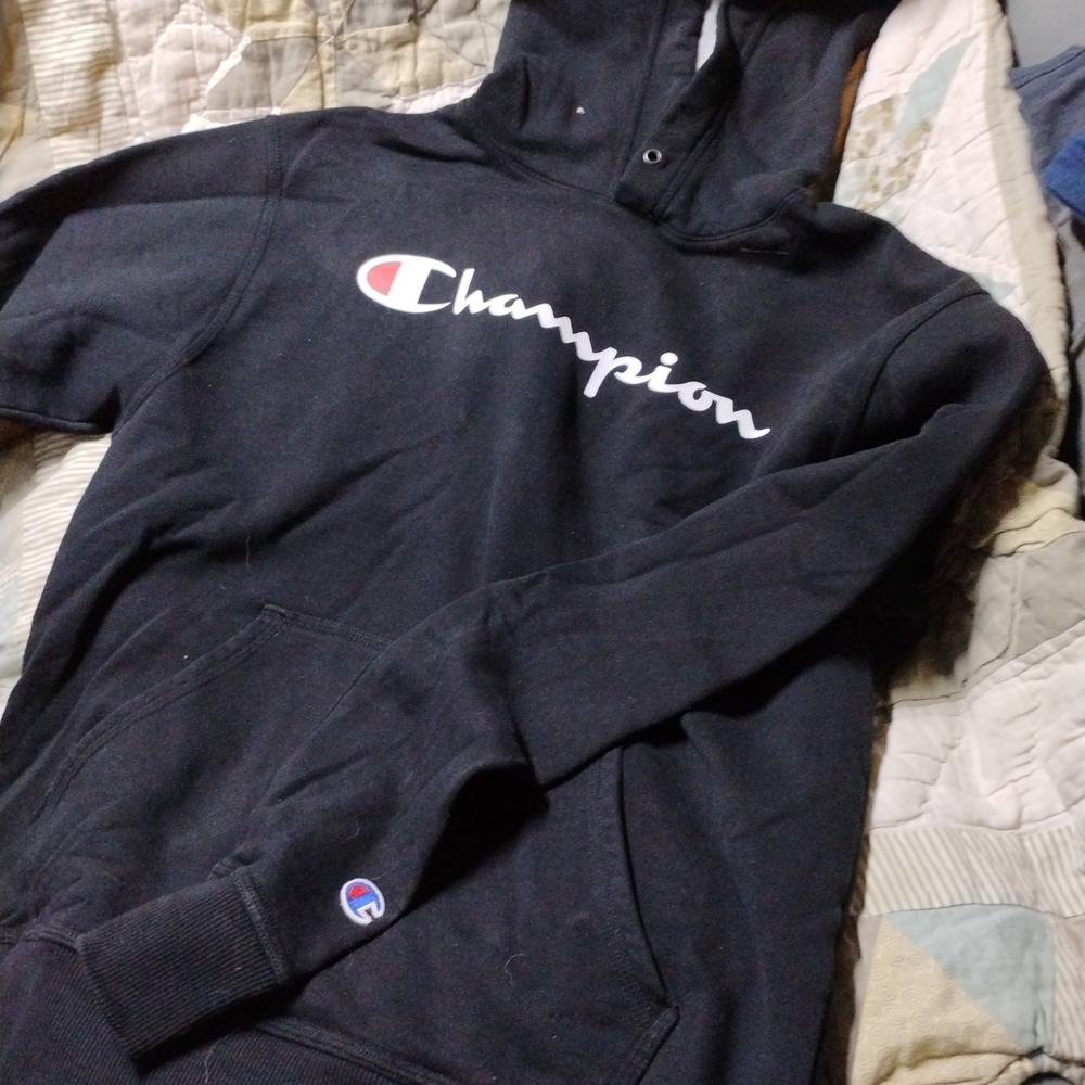 Champion Classic Black Pullover